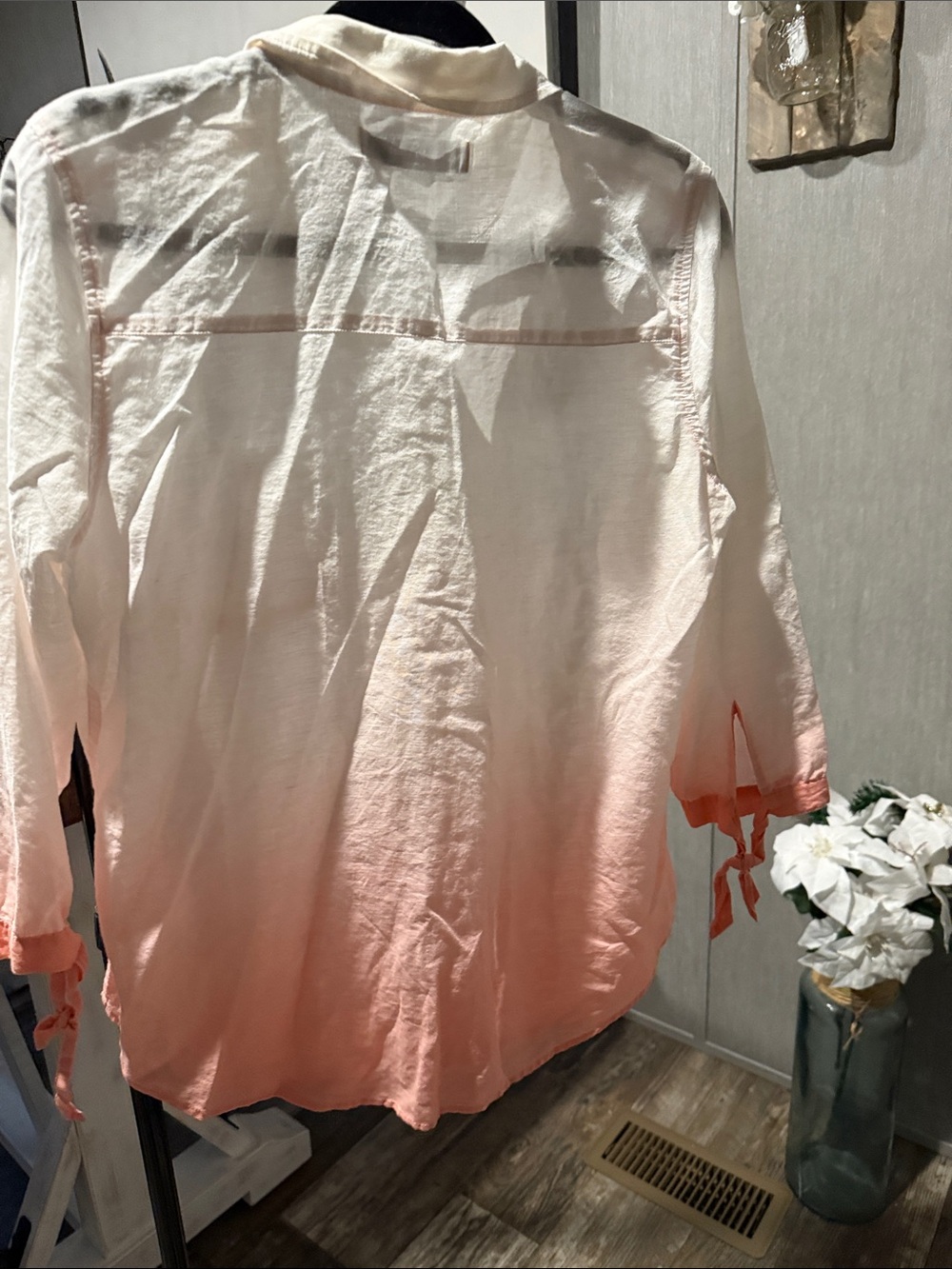 Abercrombie & Fitch White Shirt with Pale Peach Stitching - Picture 4 of 4